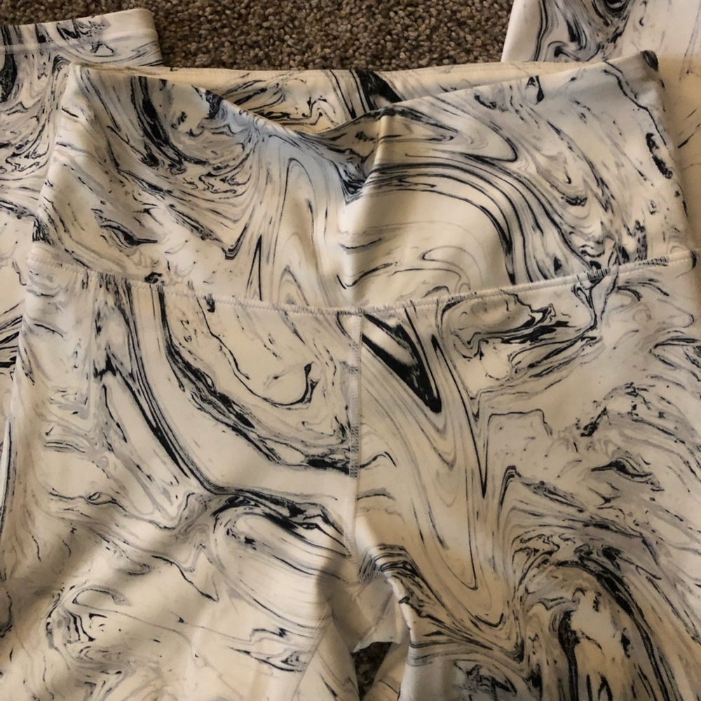 Capris - Picture 5 of 8